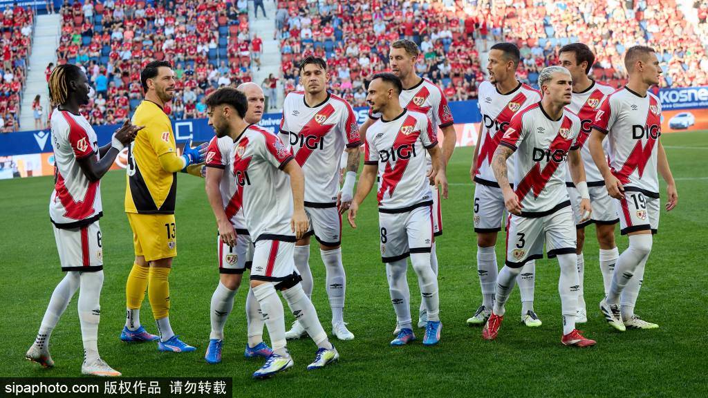 西甲第7轮：雷奥瓦莱卡诺与塞维利亚鏖战无果，谁能打破僵局？